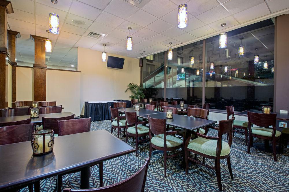 Fairfield Inn & Suites Springfield Енфілд Екстер'єр фото