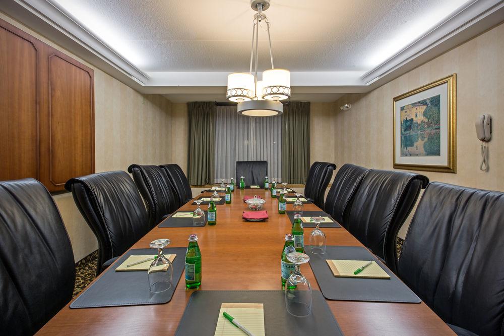 Fairfield Inn & Suites Springfield Енфілд Екстер'єр фото