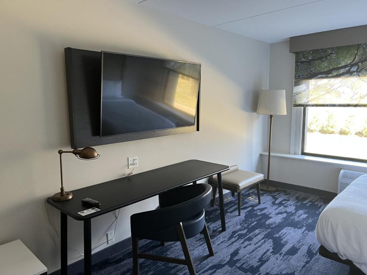 Fairfield Inn & Suites Springfield Енфілд Екстер'єр фото