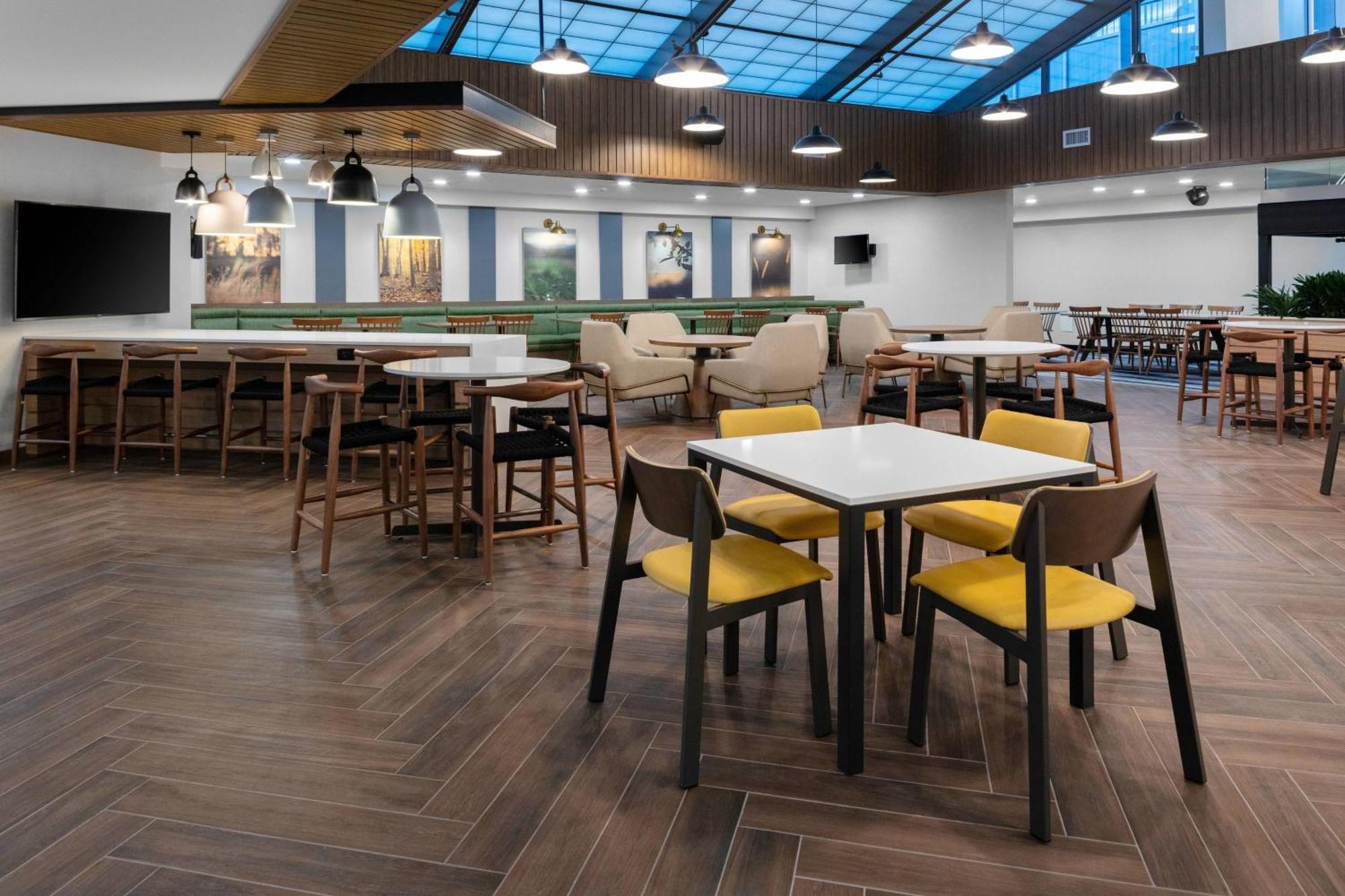 Fairfield Inn & Suites Springfield Енфілд Екстер'єр фото