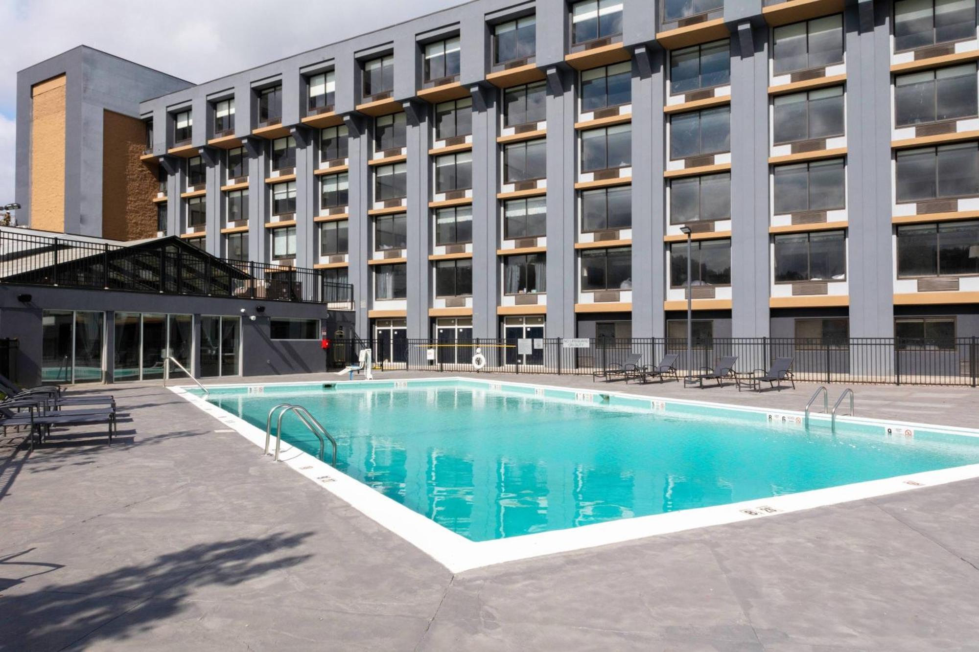 Fairfield Inn & Suites Springfield Енфілд Екстер'єр фото
